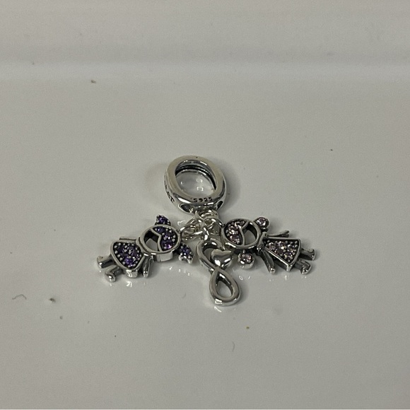 🌟 925 Sterling Silver SISTERS Charm - Picture 3 of 7